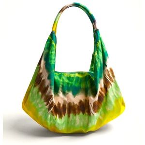 NWT Parfois shoulder Beach Bag.  Green, yellow, brown, white tie dye